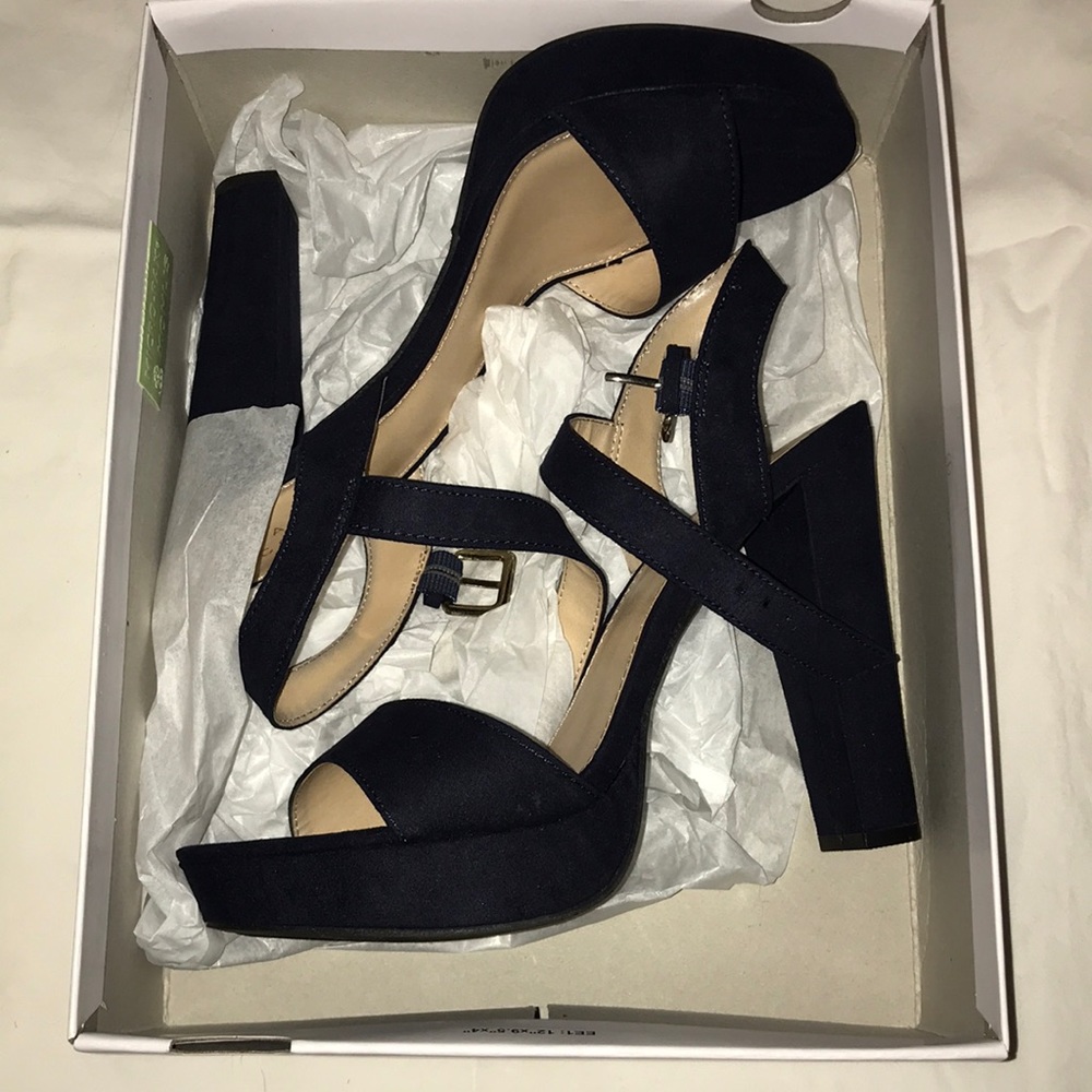 Lauren Conrad Strappy Sandals